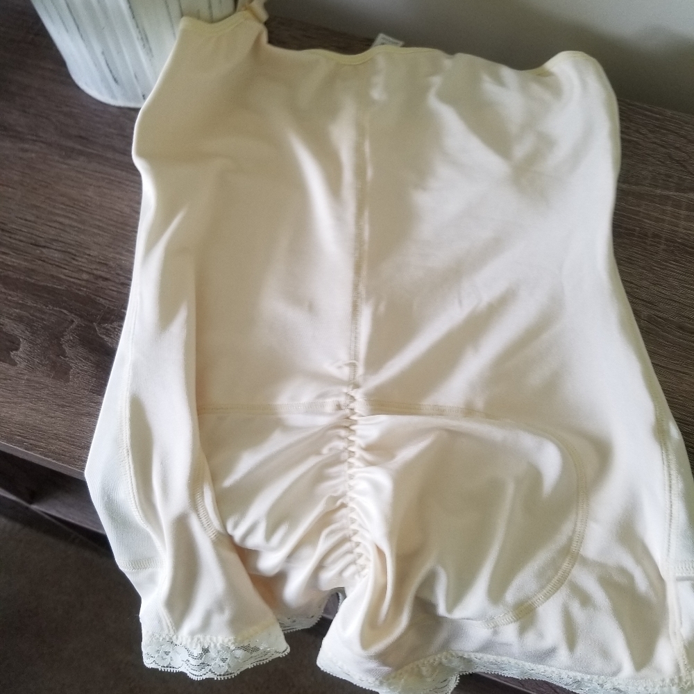 Body shaper